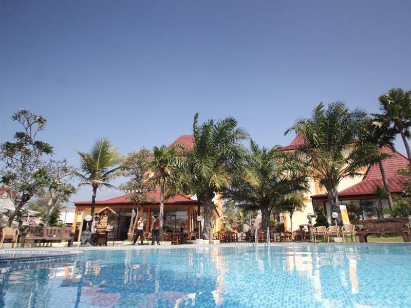 Ciptaningati Hotel Batu  Exterior photo